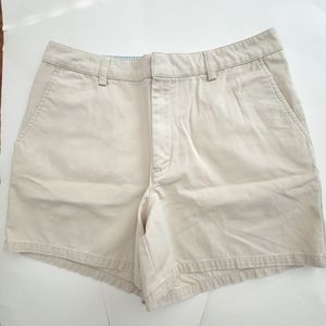 Tommy Hilfiger Womens size 8 Beige Chino Shorts